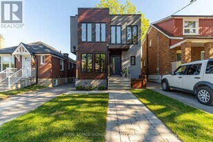 45 William St in Toronto, ON - Building Photo