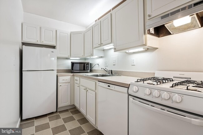 property at 4515 Willard Ave
