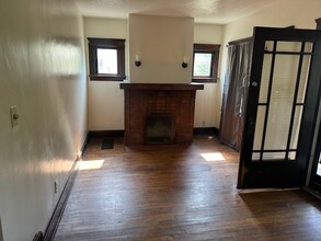 11915 Andover Blvd in Garfield Heights, OH - Building Photo - Building Photo