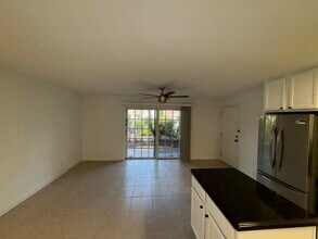 110 N Lakeside Dr in Lake Worth Beach, FL - Building Photo - Building Photo