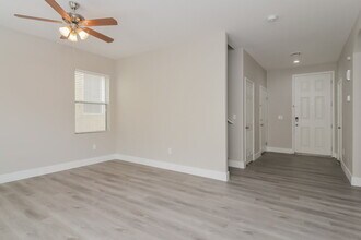 6556 La Placita Ave in Las Vegas, NV - Building Photo - Building Photo