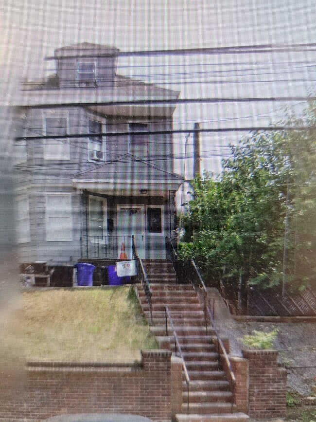 539 Hamilton St, Unit #2