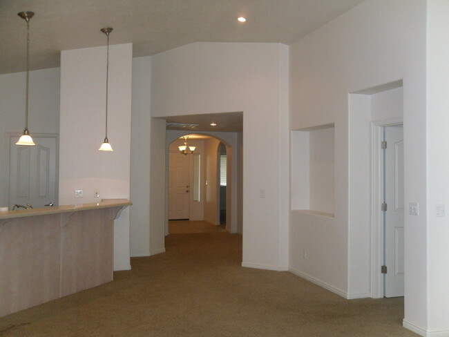 373 Harrier Ln in Mesquite, NV - Building Photo - Building Photo