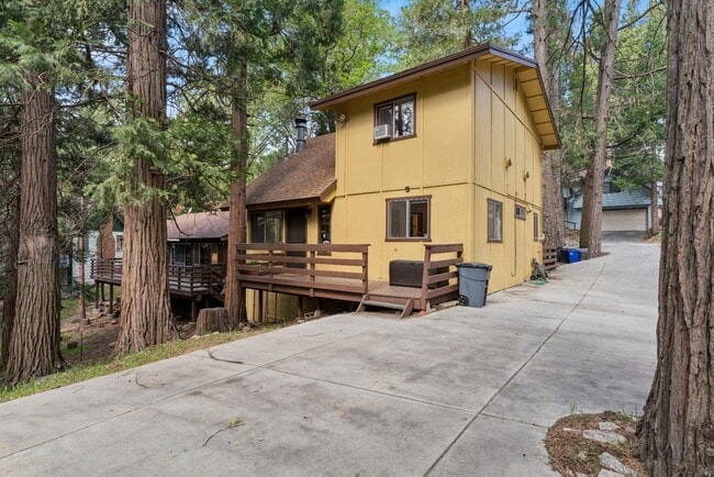 property at 922 Berne Dr