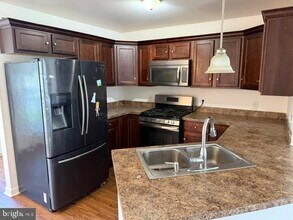 127 Atmore St in Harrisburg, PA - Building Photo - Building Photo