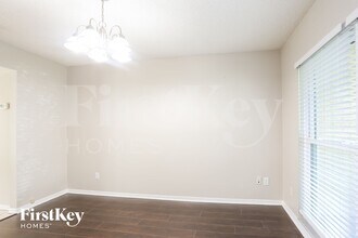 4729 Windflower Cir in Tampa, FL - Building Photo - Building Photo