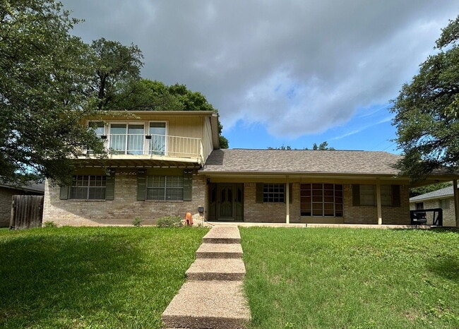 12316 Blue Water Dr in Austin, TX - Building Photo - Building Photo