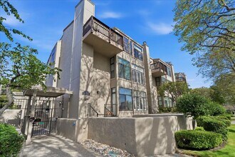 11 Hayward Ave in San Mateo, CA - Building Photo - Building Photo