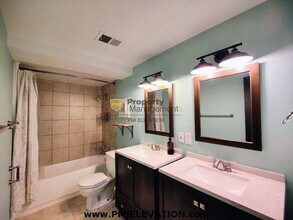 7770 S Kit Carson Dr, Unit Unit 2 in Centennial, CO - Building Photo - Building Photo