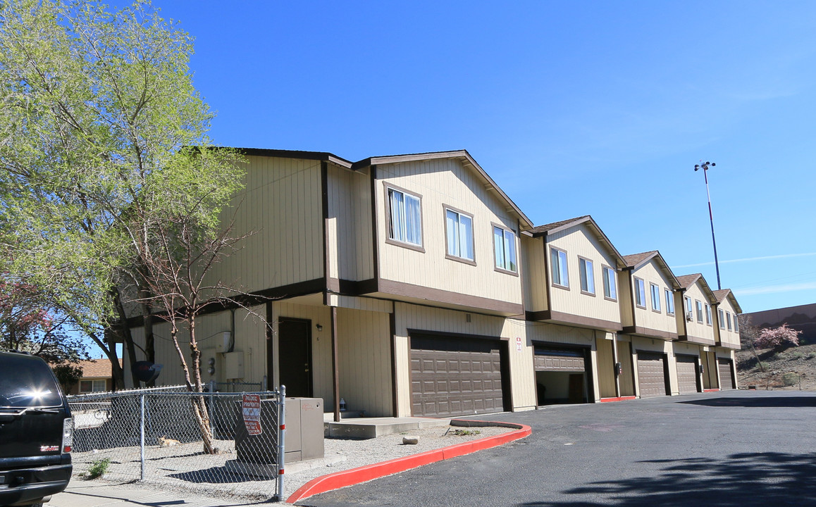 Manhattan Place Townhomes in Reno, NV - Building Photo