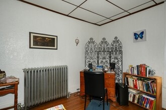 14 Summit Ave, Unit 5 in Somerville, MA - Foto de edificio - Building Photo