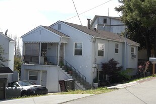 14841 Boulevard Ct in San Lorenzo, CA - Building Photo