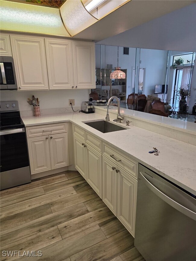 16580 Ginger Ln in Ft. Myers, FL - Building Photo - Building Photo