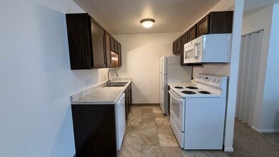 Elkhorn Village in Elkhorn, WI - Building Photo - Building Photo