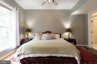 2403 Shreve Hill Rd in Dunn Loring, VA - Building Photo - Building Photo