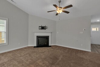 202 Browns Ferry Rd in Jacksonville, NC - Building Photo - Building Photo