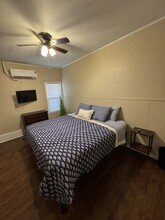 2379 Highland Ave, Unit 2B in Abilene, TX - Foto de edificio - Building Photo