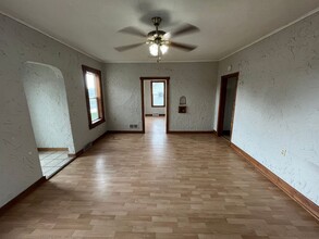 1419 Upland Ave in Rhinelander, WI - Foto de edificio - Building Photo