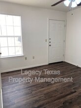 1110 Williams Ave in Cleburne, TX - Building Photo - Building Photo