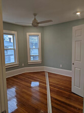 3 Mossland St, Unit 3 in Somerville, MA - Foto de edificio - Building Photo