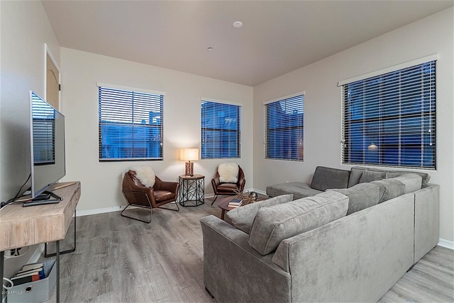 10055 N 142nd St-Unit -1300 in Scottsdale, AZ - Building Photo - Building Photo