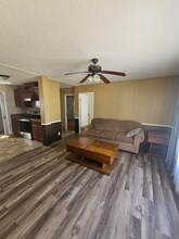 901 NE 95th St in Ocala, FL - Foto de edificio - Building Photo