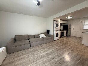 2416 Meharry Blvd, Unit 2 in Nashville, TN - Building Photo - Building Photo