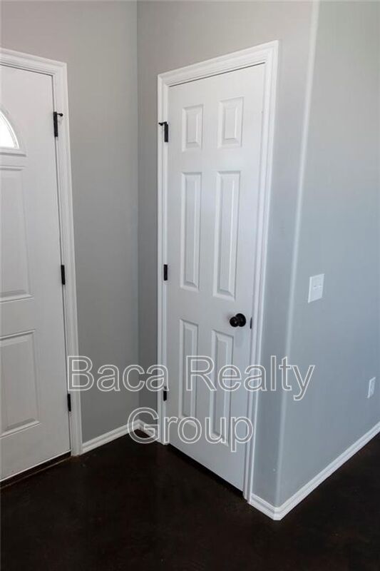7520 Redbud Villa Ct in Oklahoma City, OK - Building Photo - Building Photo