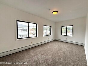 42 Cleveland St in Wilkes-Barre, PA - Building Photo - Building Photo