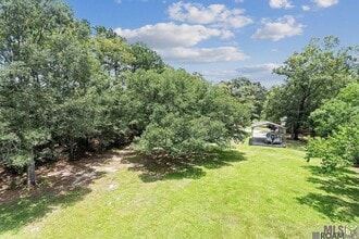 28081 Charlie Watts in Livingston, LA - Foto de edificio - Building Photo