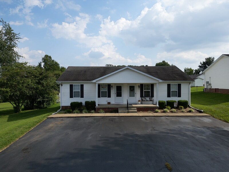 49 Marty Way in Auburn, KY - Building Photo