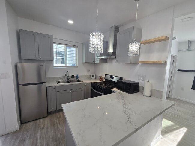 1943 Claudina Ave, Unit Claudina