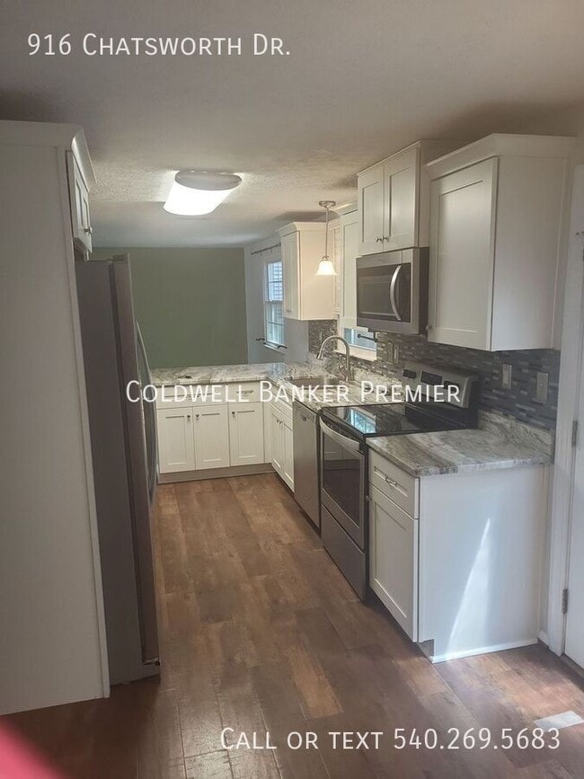 916 Chatsworth Dr in Newport News, VA - Building Photo - Building Photo