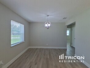 4102 W Bay View Ave in Tampa, FL - Building Photo - Building Photo
