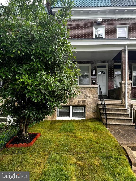 property at 1352 Homestead St