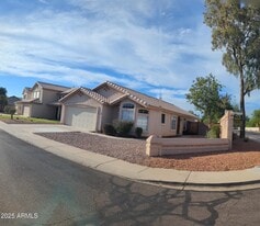 1510 W Gail Dr in Chandler, AZ - Building Photo