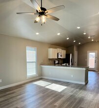 6941 9th St in Lubbock, TX - Building Photo - Building Photo