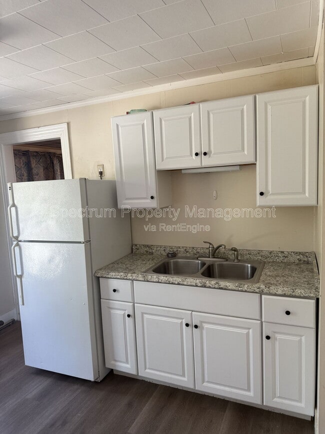 property at 1 Newhall St