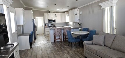 7750 E Broadway Rd in Mesa, AZ - Building Photo - Building Photo