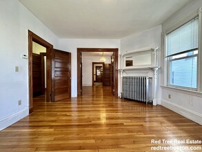 29 Woodlawn St, Unit 1 in Boston, MA - Building Photo - Building Photo