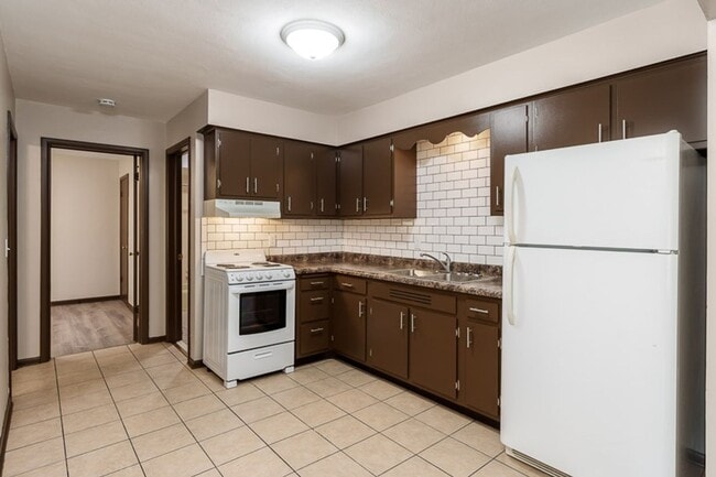 property at 3220-3222 Darwood Dr