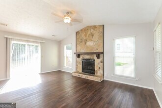 6270 Leverett Dr in Stonecrest, GA - Building Photo - Building Photo
