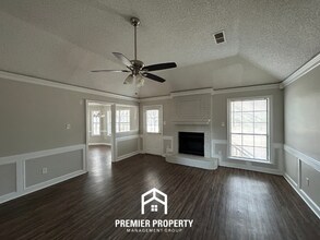 4701 Falling Oak Cove in Memphis, TN - Building Photo - Building Photo