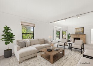 17 Oak St in Los Altos, CA - Building Photo - Building Photo
