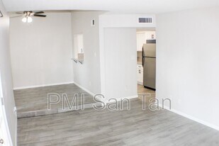 821 S Casitas Dr in Tempe, AZ - Building Photo