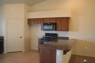 3058 S Brand Lee Way in Yuma, AZ - Building Photo - Building Photo