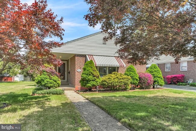 915 Springhaven Rd in Springfield, PA - Building Photo - Building Photo