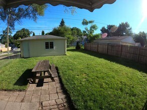 2001 Barrett Ave in Royal Oak, MI - Building Photo - Building Photo