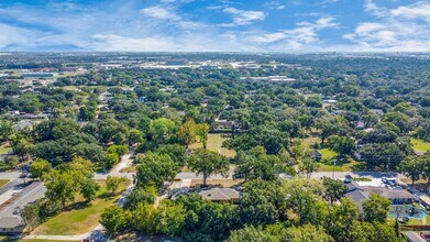 1805 East Ave in Katy, TX - Building Photo - Building Photo