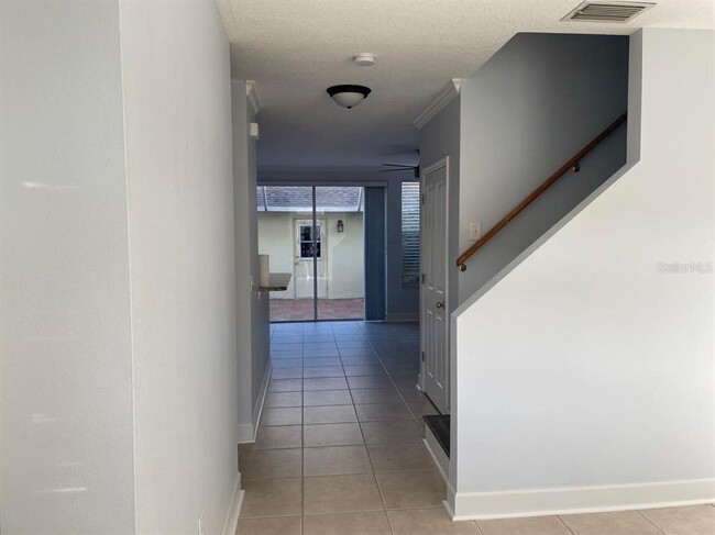 9907 New Parke Rd in Tampa, FL - Foto de edificio - Building Photo